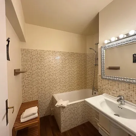 The Originals City, Napoléon, La Roche-sur-Yon