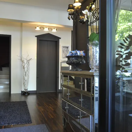 The Originals City, Napoléon, La Roche-sur-Yon