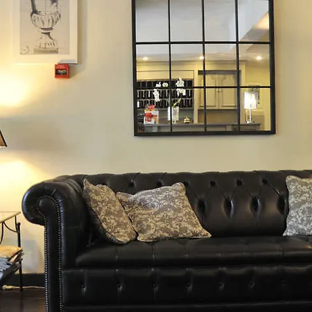 Hotel The Originals City, Napoléon,